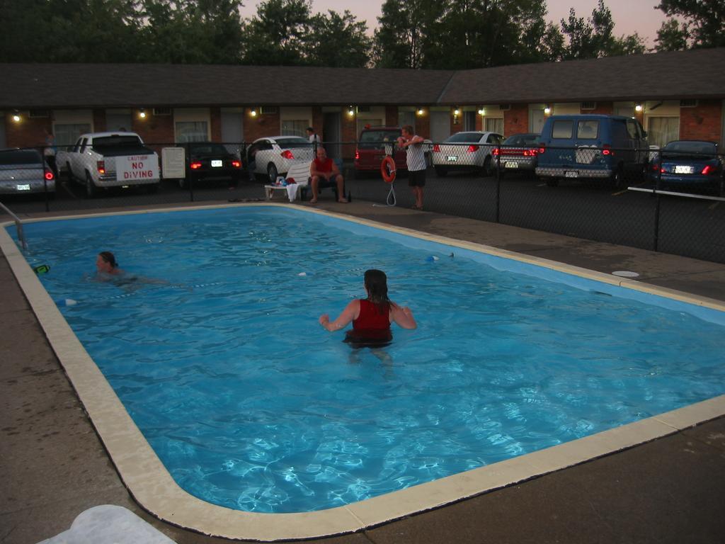Caravan Inn ไนแอการาฟอลส์ ภายนอก รูปภาพ